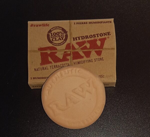 RAW TERRACOTTA HUMIDIFYING STONE