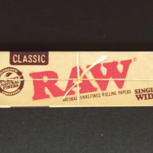 RAW CLASSIC SINGLEWIDE ROLLING PAPER