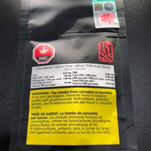 THC KISS - THC KISS STRAWBERRY SEDUCTION CHEWS - 7.6 GRAM