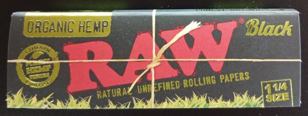 RAW BLACK ORGANIC 1.25 ROLLING PAPER