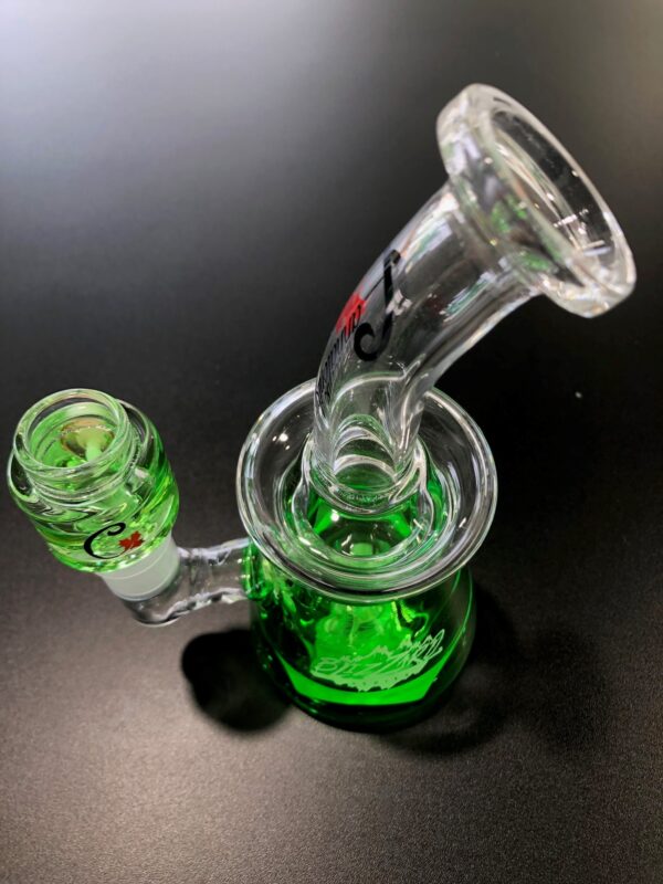 CANNATONIC GREEN BLIZZAED SERIES FREEZABLE 8" PREMIUM GLASS BONG